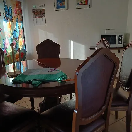 Hala's House * Кастеллетто-сопра-Тичино